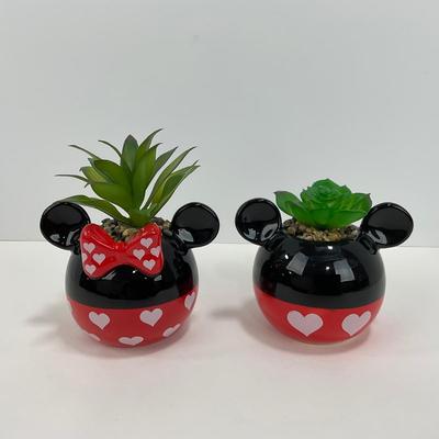 -168- COLLECTIBLE | Mickey & Minnie Mouse Valentine Faux Succulents