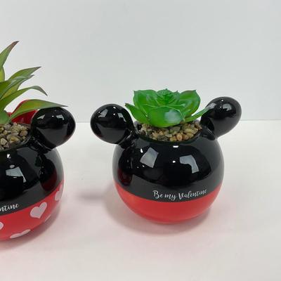 -168- COLLECTIBLE | Mickey & Minnie Mouse Valentine Faux Succulents