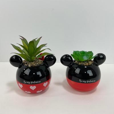-168- COLLECTIBLE | Mickey & Minnie Mouse Valentine Faux Succulents
