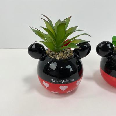 -168- COLLECTIBLE | Mickey & Minnie Mouse Valentine Faux Succulents
