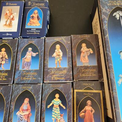 Lot of 13 Fontanini by Roman Nativity Figurines & Palm Trees