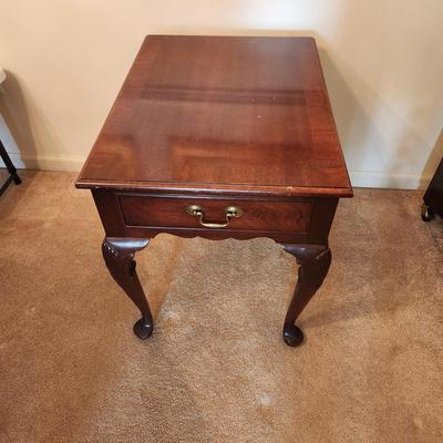 Hammary Solid Wood Side Table 20x27x24H