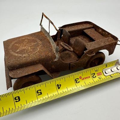 Tin Toy Army Jeep.