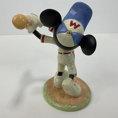 -186- LENOX | Disney â€œMickey Mouse Up At Batâ€ Figure