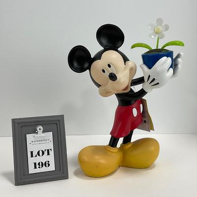 -196- GARDEN | Mickey Solar Motion Garden Statue
