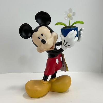 -196- GARDEN | Mickey Solar Motion Garden Statue