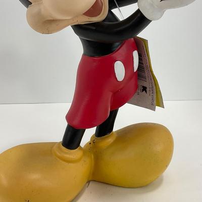 -196- GARDEN | Mickey Solar Motion Garden Statue