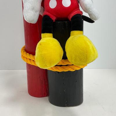 -200- GARDEN | Mickey Mouse Solar Garden Statue
