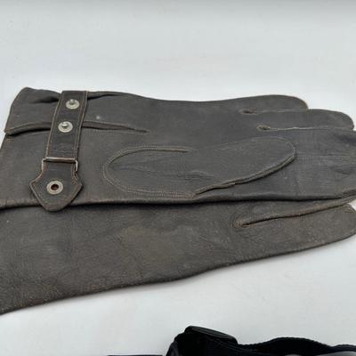WW2 Leather Flight Helmet, Gloves & Goggles