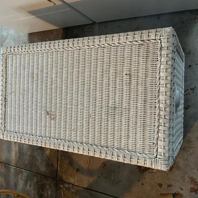WHITE WICKER CHEST