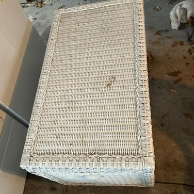 WHITE WICKER CHEST