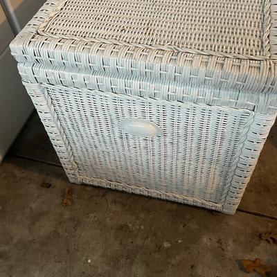 WHITE WICKER CHEST
