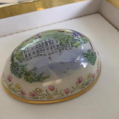 1984 Lenox White House Easter Egg Roll Porcelain Egg In Original Box