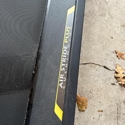 Gold's Gym Trainer 410 Treadmill, never used, working