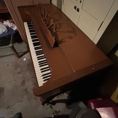 Baldwin Acrosonic Classic Upright Piano Satin Walnut. No bench