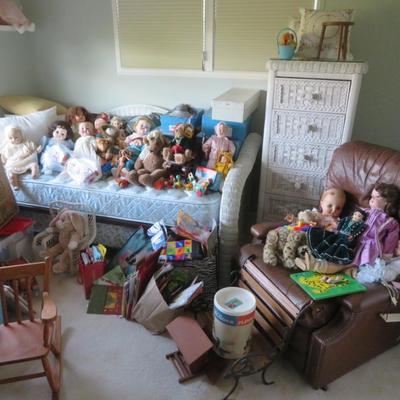 Vintage Seymour Mann Connoisseur Collection Doll , MCMXCIX - NIB COA