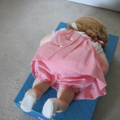 Madam Alexander "Puddin" in a box New Old Stock 15"