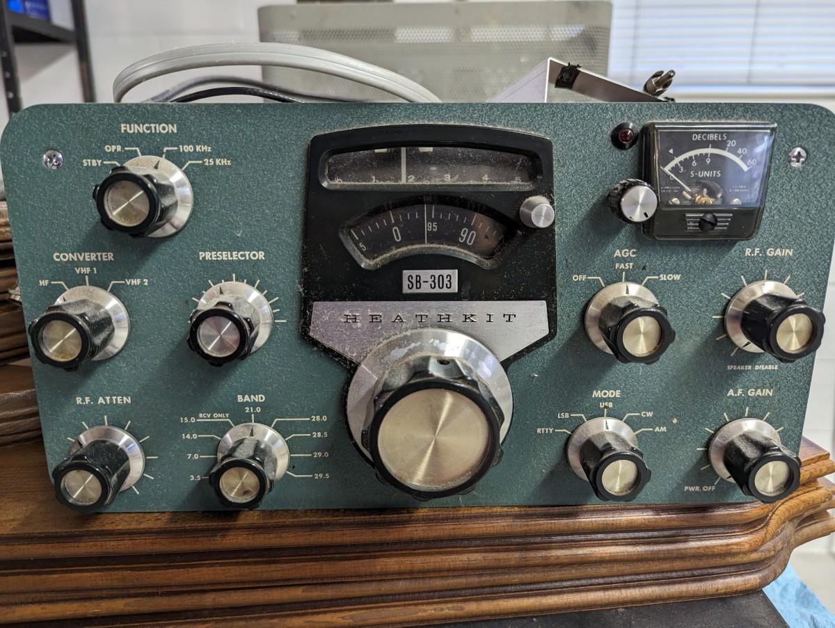 Heathkit SB 303 | EstateSales.org