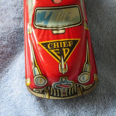 Vintage Marx Tin Litho Friction Official Fire Chief FD Plate