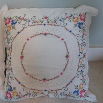 Vintage Cushion Cover, Throw Pillow Case, Square Pillow Cover, Hand Embroidered Flower 18" Square Product details