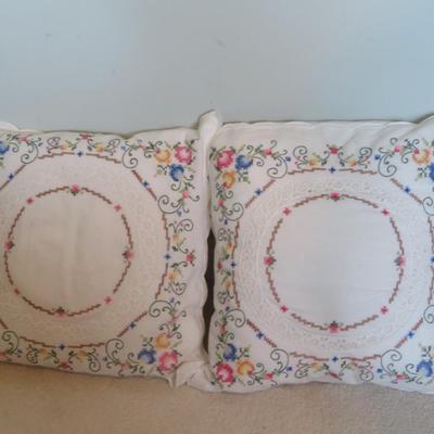 Vintage Cushion Cover, Throw Pillow Case, Square Pillow Cover, Hand Embroidered Flower 18" Square Product details