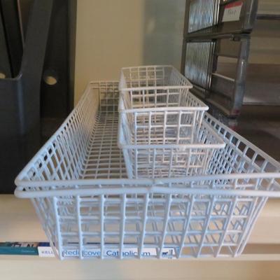 Desk Top Organizer Stackable 6 Tier Black Plastic Desk Organizer Tray Set, All Seen In Photos.