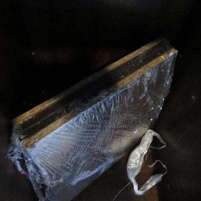 Modern Farmhouse Wood TV Stand Home Living Room Storage Table TV Stands Sliding Barn Door Wood Entertainment Center Cabinet