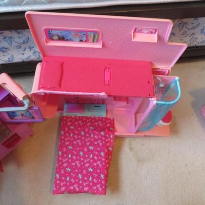 Barbie Sisters Deluxe Camper Rv Fold Out Motorhome - as seen