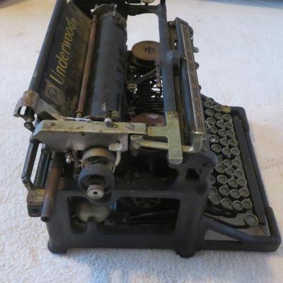 Antique Underwood All Caps Desktop Typewriter Working w Needs Ink