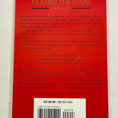 Number the stars by Lois Lowry paperback