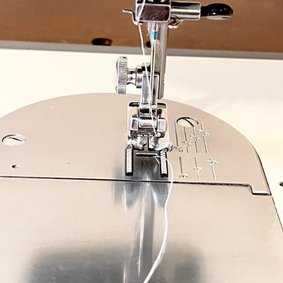 NECCHI ~ 520 Sewing Machine ~ With Solid Wood Cable