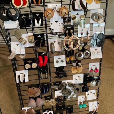 80â€™s- now pierced earring lot