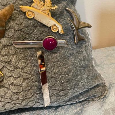 Brooch lot two
