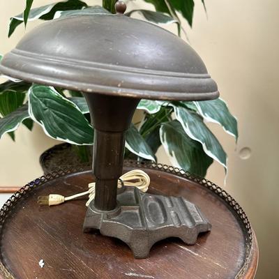 Antique 1920's Art Deco lamp with mushroom shade