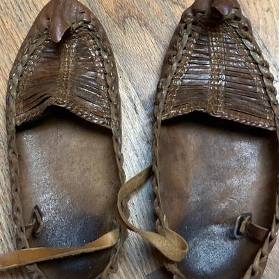 Vintage Serbian clothing and shoes 