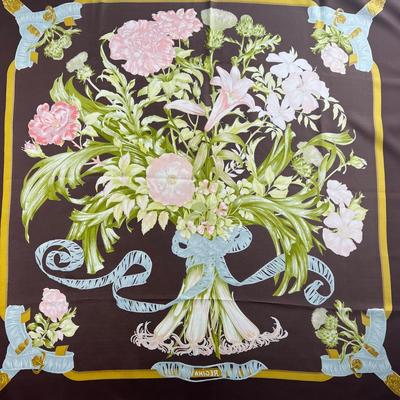 148 Authentic HERMÃˆS Carre 90 Silk Scarf Regina by Leila Menchari 1972