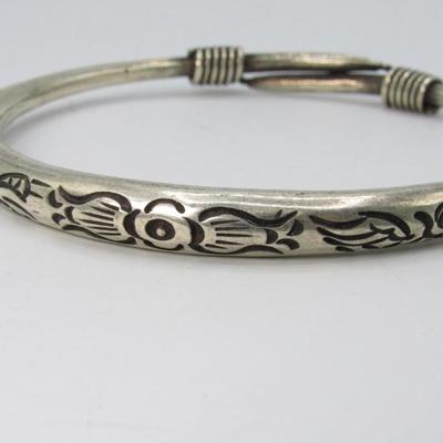 Bracelet Silver Band with floral design