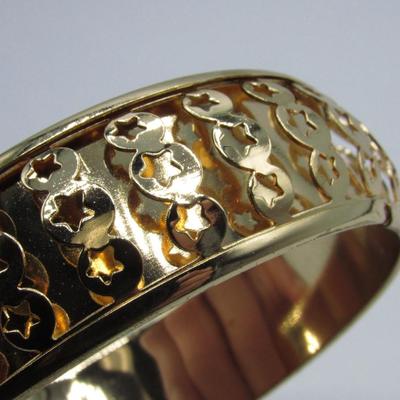 Gold Tone Metallic Bracelet