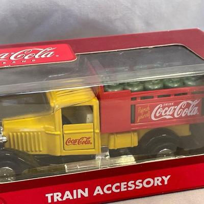 Coca Cola Brand Diecast Delivery Truck Auto Train Accessory