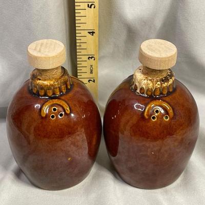 Hull Brown Drip Salt and Pepper Shakers