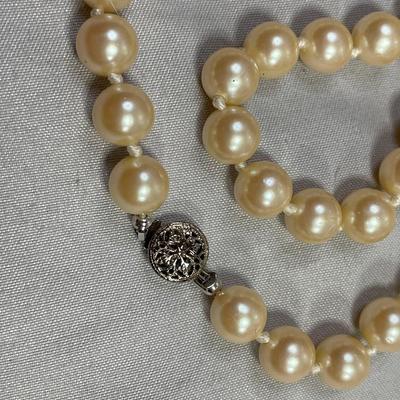 Faux Ivory Pearl Necklace