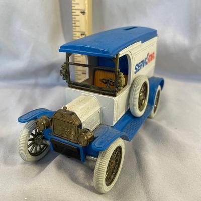 ERTL Diecast 1917 Model T Van Bank