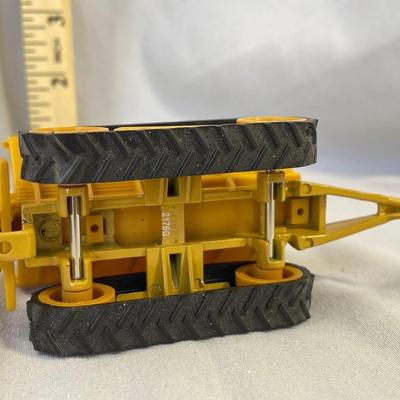 ERTL Diecast VFS50 1/64 Scale Fertilizer Trailer