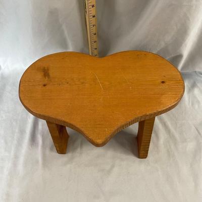 Heart Shaped Wood Foot Stool