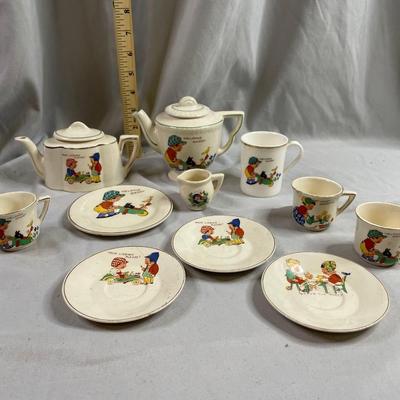 Vintage England Childrens Tea Sets