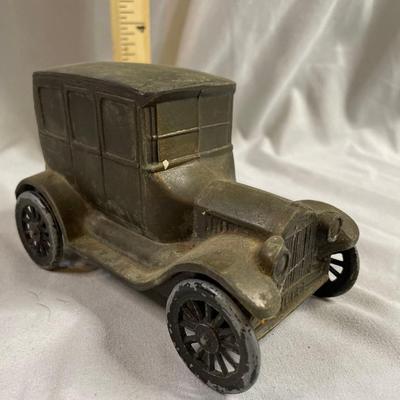 Vintage Cast Iron 1926 Ford Car Bank
