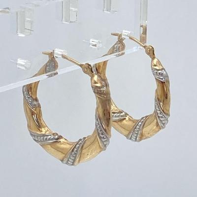LOT 30J: JCM Gold Hoop Pierced Earrings - 14K., Tw 1.4g