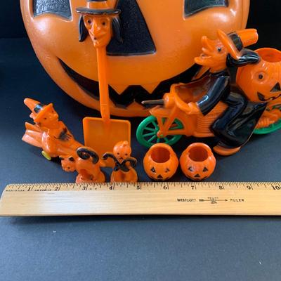 LOT:80: Vintage Halloween Toys and Decorations Featuring Rosbro Witches, Cake Toppers, Jack-o-Lantern Bucket and More