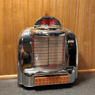 LOT 124FB: Crowley Limited Edition Juke Box With Cassette Tape Player
