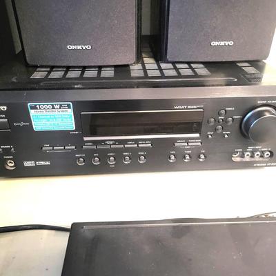 8 Piece Onkyo Home Theater System Set with Sony DVD and InFocus ScreenPlayâ„¢ 4805 DLP Projector
